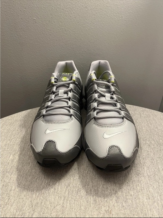 Nike Shox NZ Dark Grey/Wolf Grey/Volt Athletic Men’s Shoe Size 9.5 378341-009 main image 11